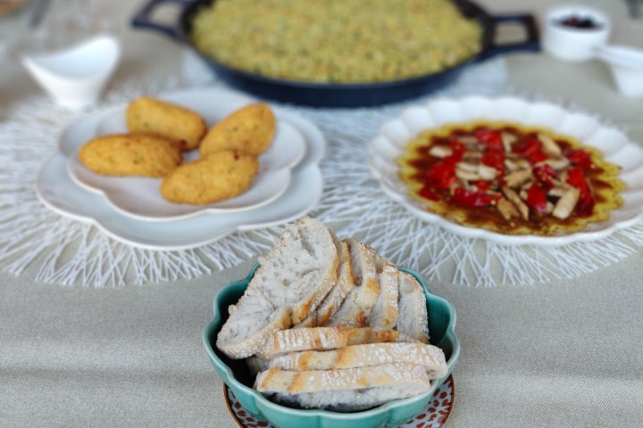 Dinner at a Portuguese local home, by Taste of Lisboa