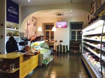 foto70.153739001421327017150115013703t_1 Azores food shop