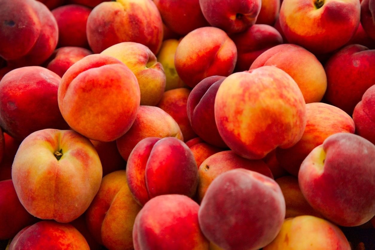 pêssegos fruta