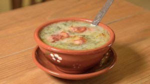 How to celebrate Lisbon festivities of Santo António