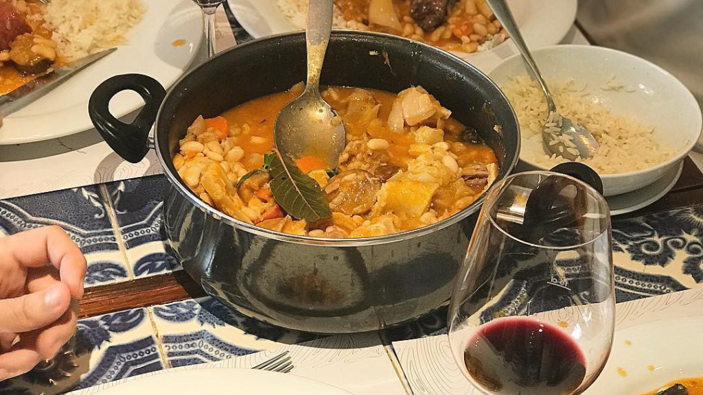 00.Portuguese home food_feat photo Portuguese-home-food_feat-photo.
