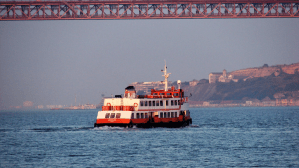 Cacilhas and Almada travel guide for food and wine lovers