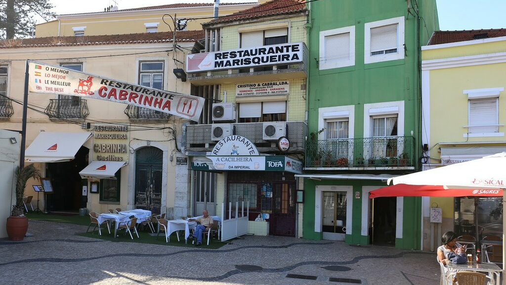 Cacilhas and Almada travel guide for food and wine lovers