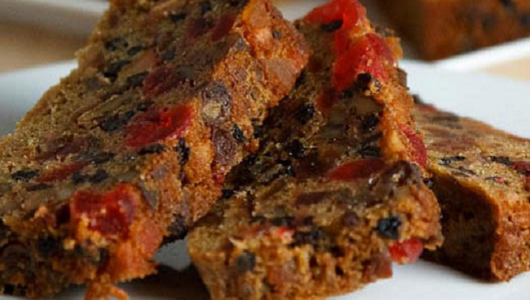 Traditional Portuguese Christmas desserts - Azorean bolo de natal from Ao